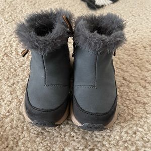 Zara baby winter boot size 20 1 year old GUC